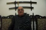 Hombre abducido en la costanera