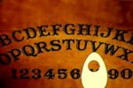Cómo Hacer Espiritismo con la Ouija